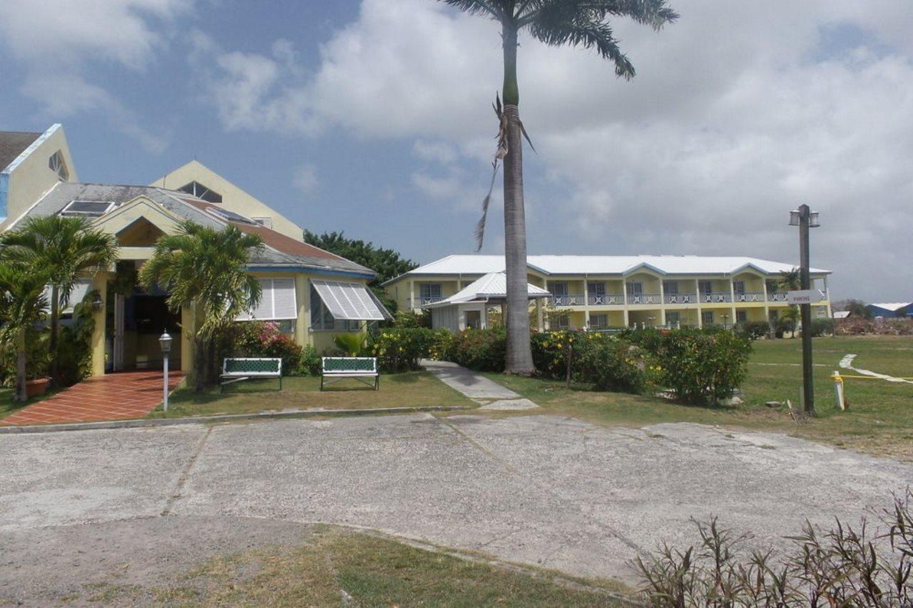 Anchorage Inn Dickenson Bay エクステリア 写真