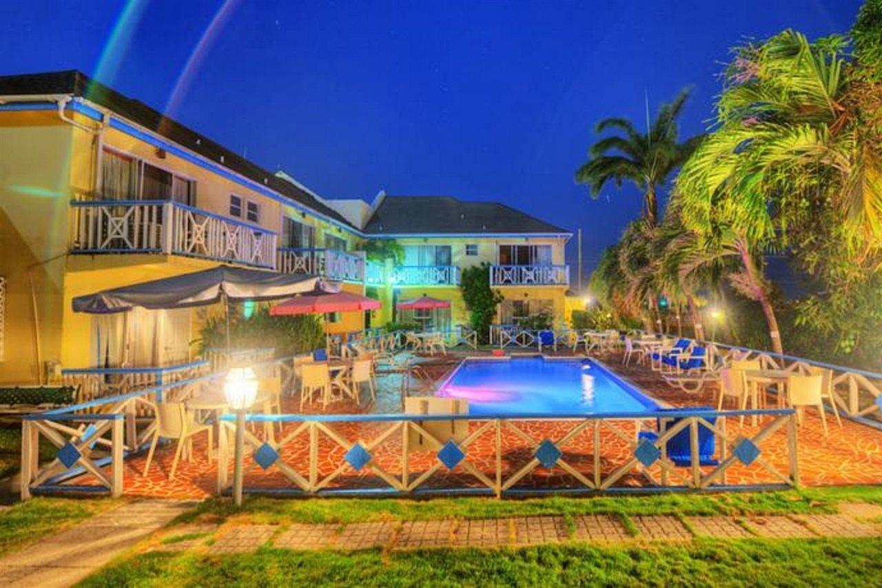 Anchorage Inn Dickenson Bay エクステリア 写真